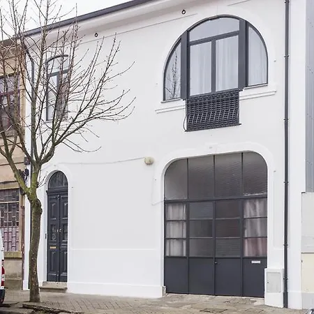 Apartamento Junqueiro Oporto