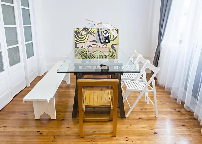 Daire Junqueiro Porto